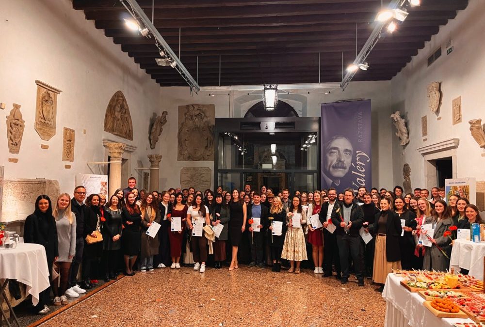 Podeljena priznanja tutorjem študentom