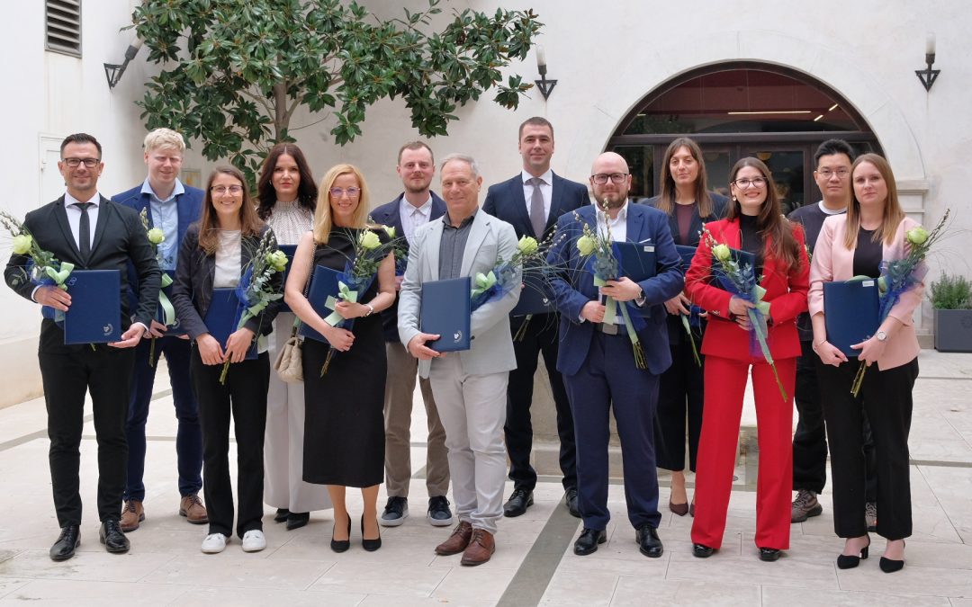 Prorektor promoviral štirinajst novih doktoric in doktorjev znanosti